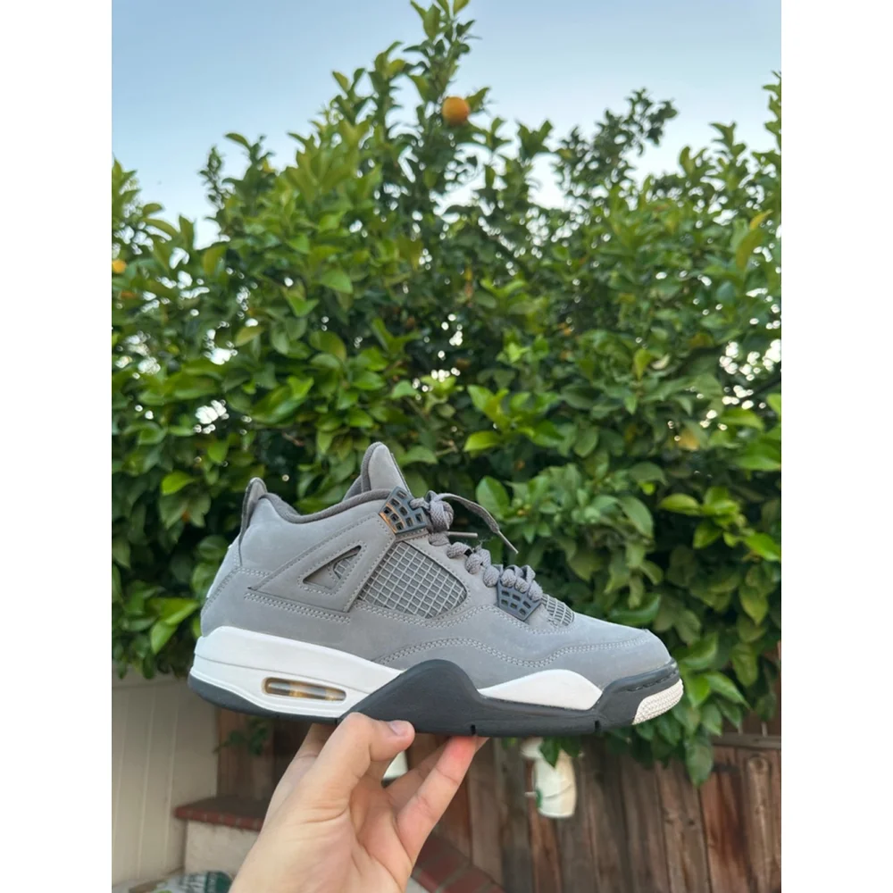 US seller- CA- Jordan 4 Retro Sneakers Size 8 cool grey 308497-007 used